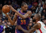 开云下载-尼克斯完胜火箭，乔治·希尔三分雨点燃全场的简单介绍