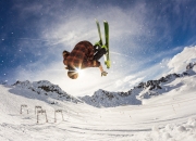 开云平台-莫兰特节奏风暴，热火对阵雄鹿的战术革命