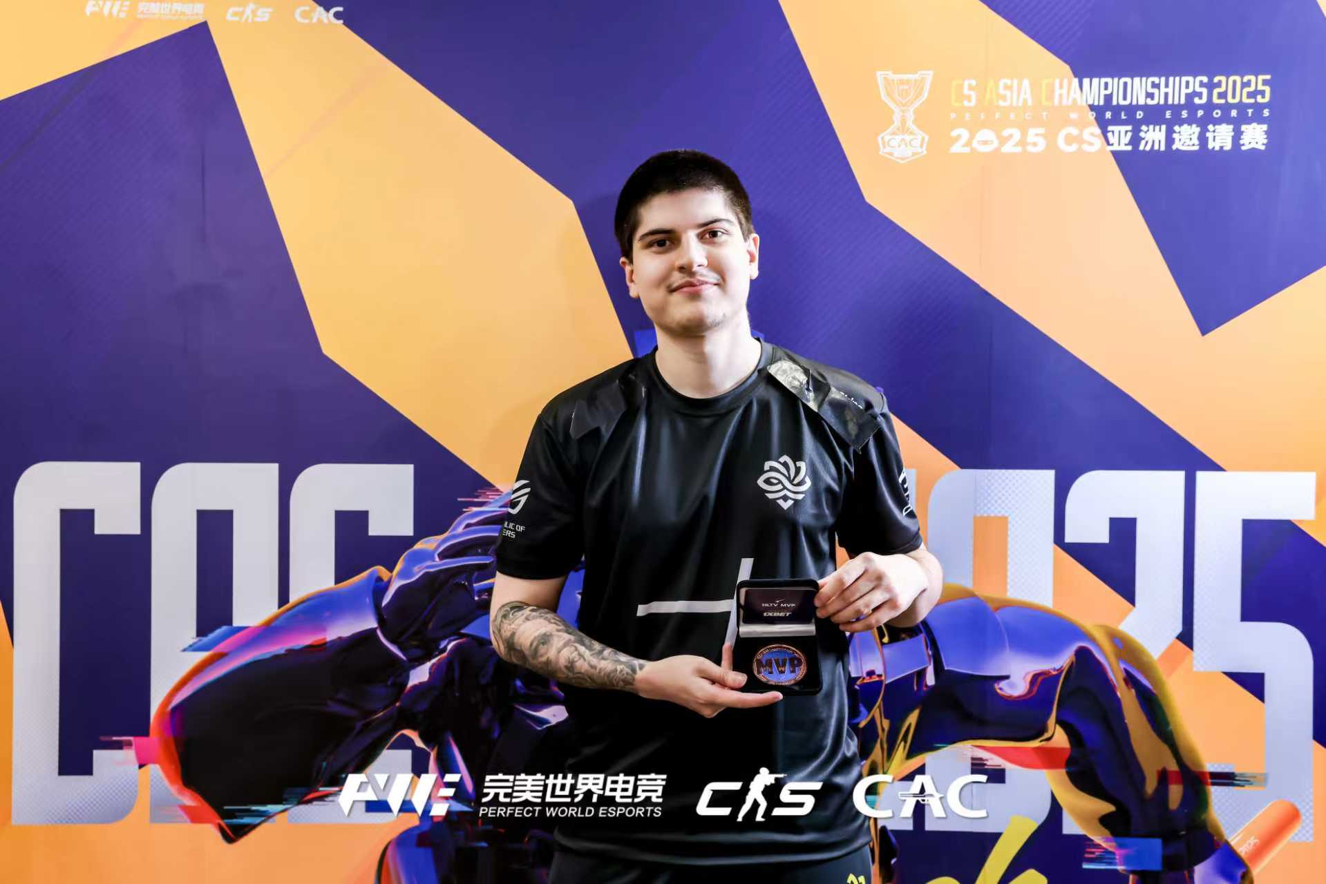 包含TeamLiquid轻取TSM,Tian关键制胜的词条 包含TeamLiquid轻取TSM,Tian关键制胜的词条