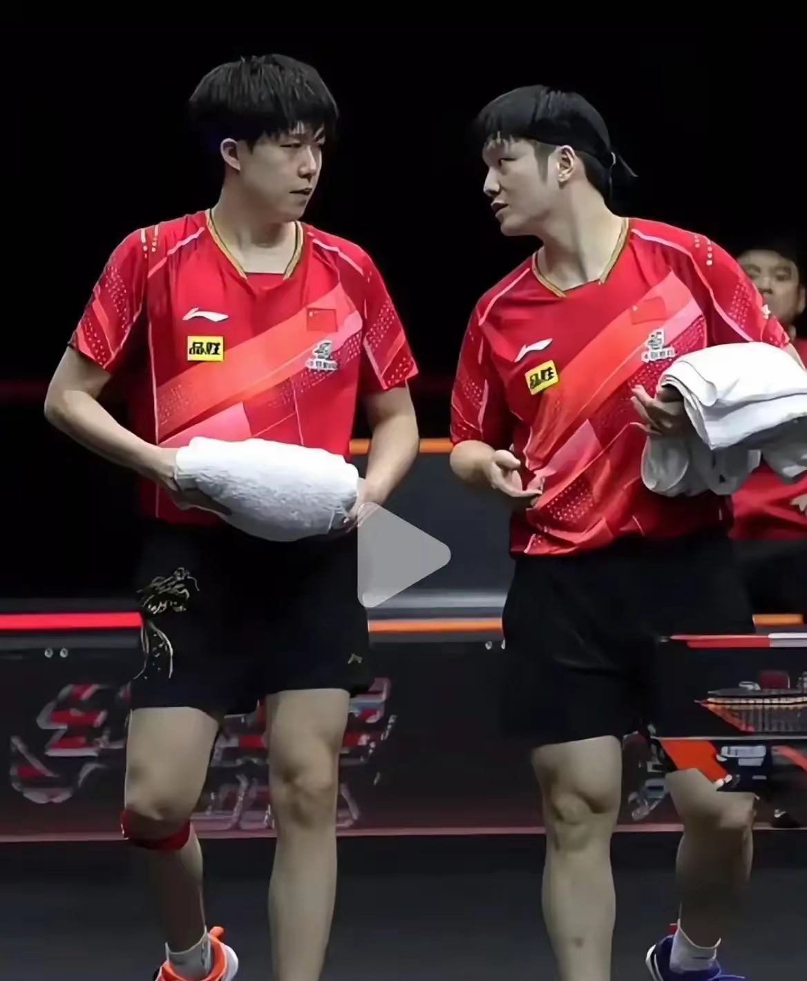 中国乒乓球队鏖战日本乒乓球队，波尔爆发神勇的简单介绍