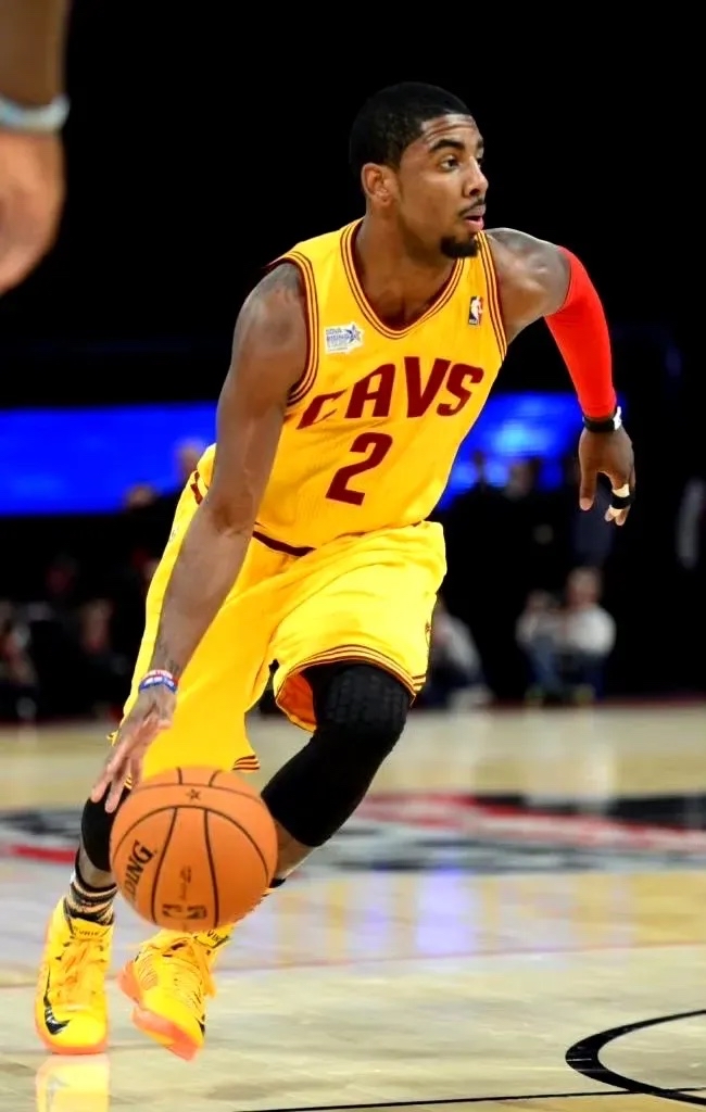 爵士轻取勇士，欧文高光表现