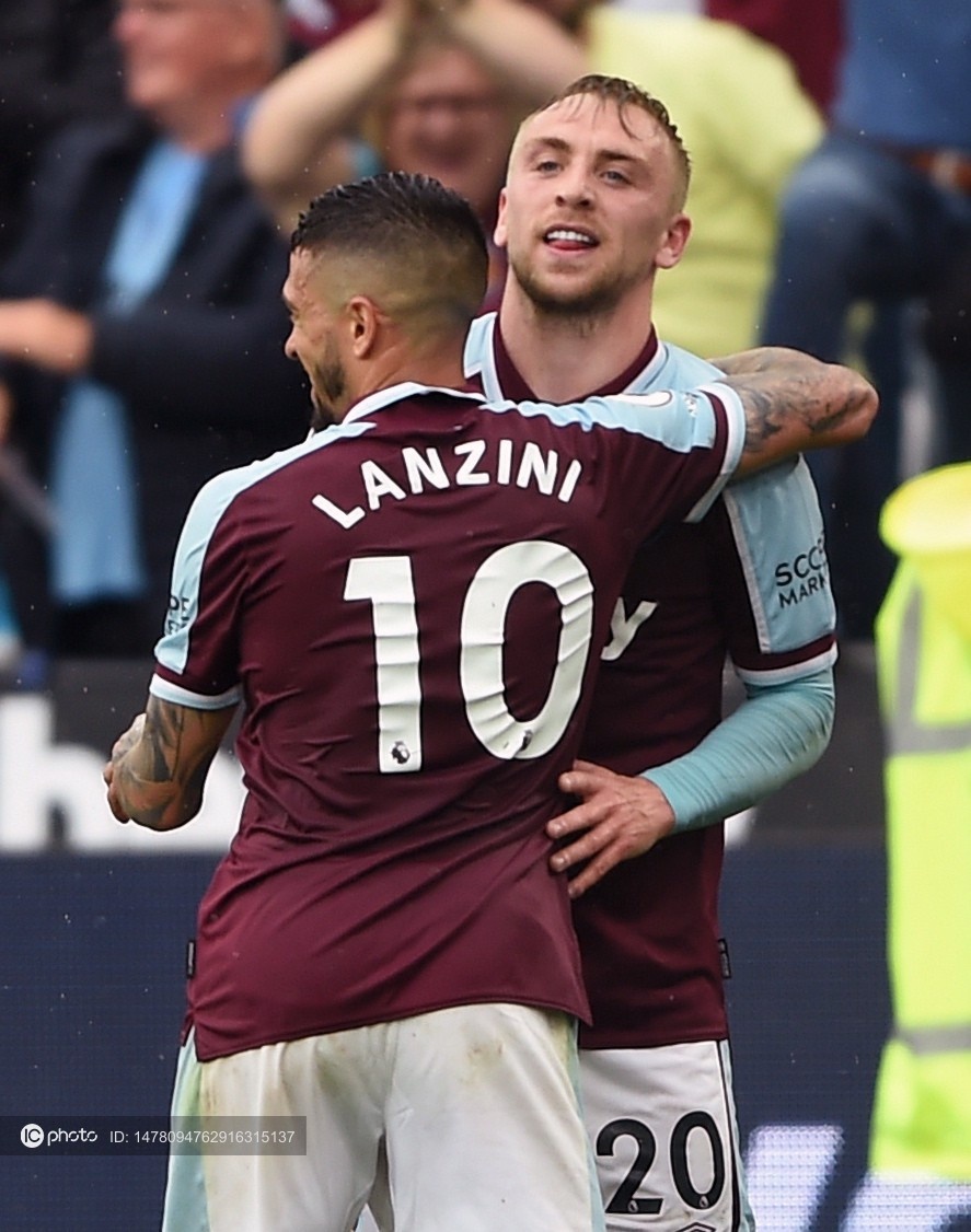 曼城凭梅开二度,轻松斩获三分 曼城凭梅开二度,轻松斩获三分