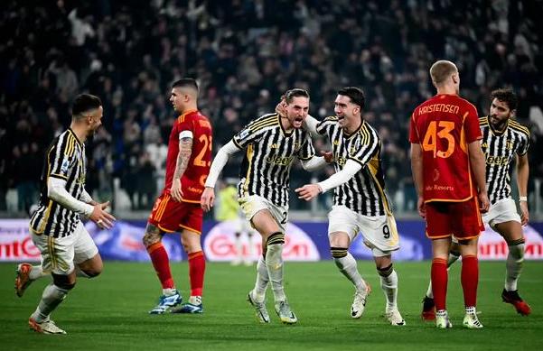 关于萨索洛惊险获胜，守住前四位置的信息