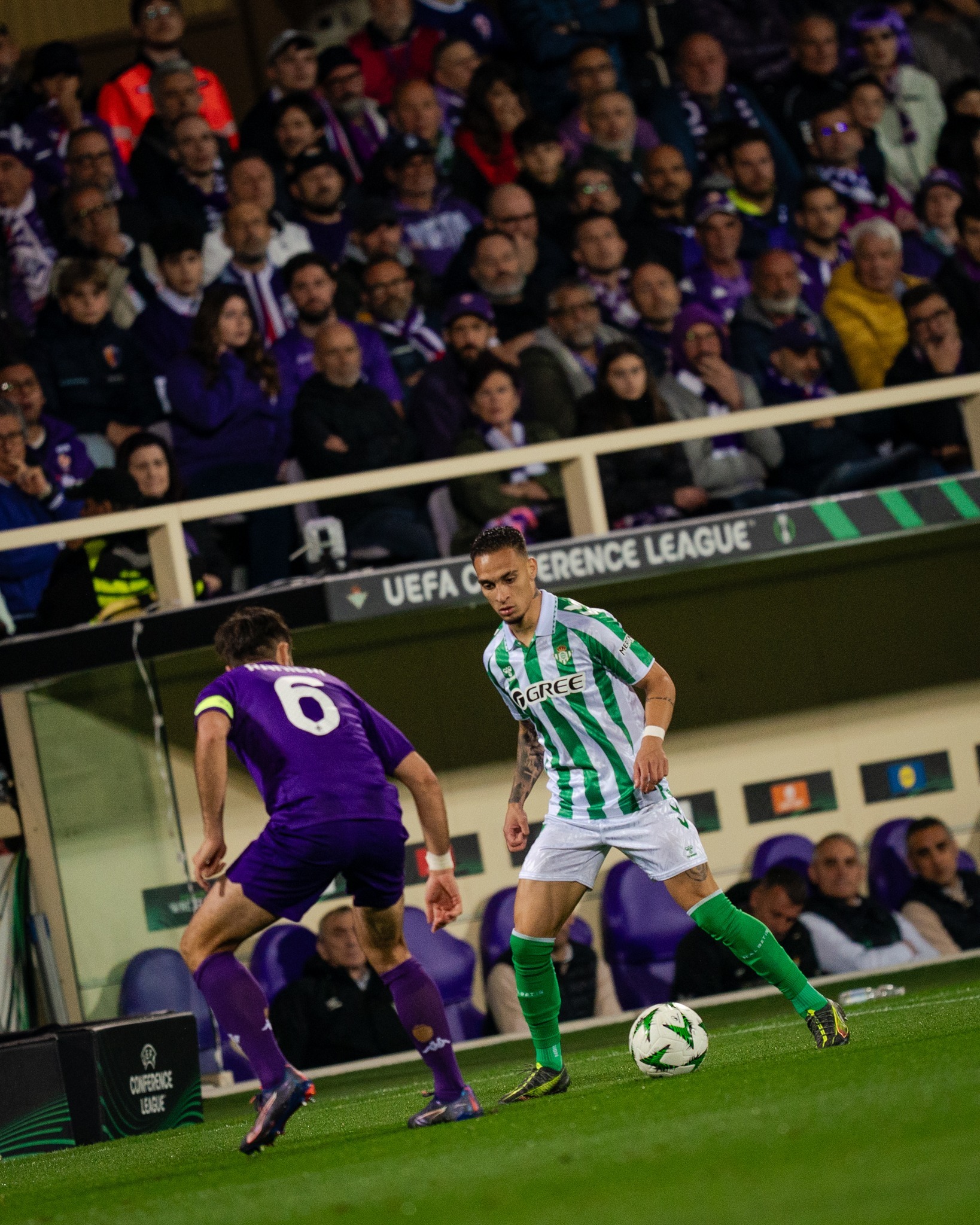 英格兰队大胜克罗地亚队，成功晋级欧国联半决赛的简单介绍