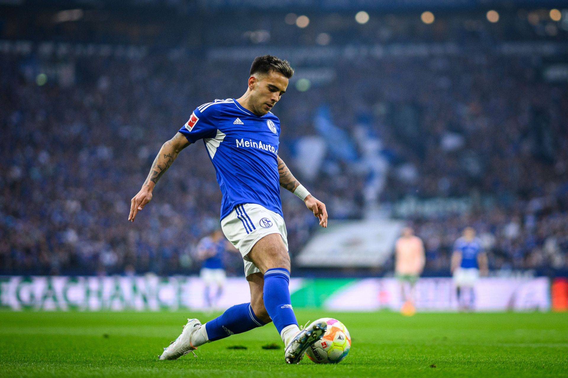 包含汉诺威主场-不敌纽伦堡，吞下失利的词条