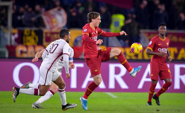 关于基尔马軹顺利取胜，主场围积分榜第二的信息