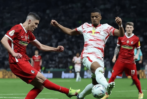 柏林联合击败弗赖堡，取得胜利