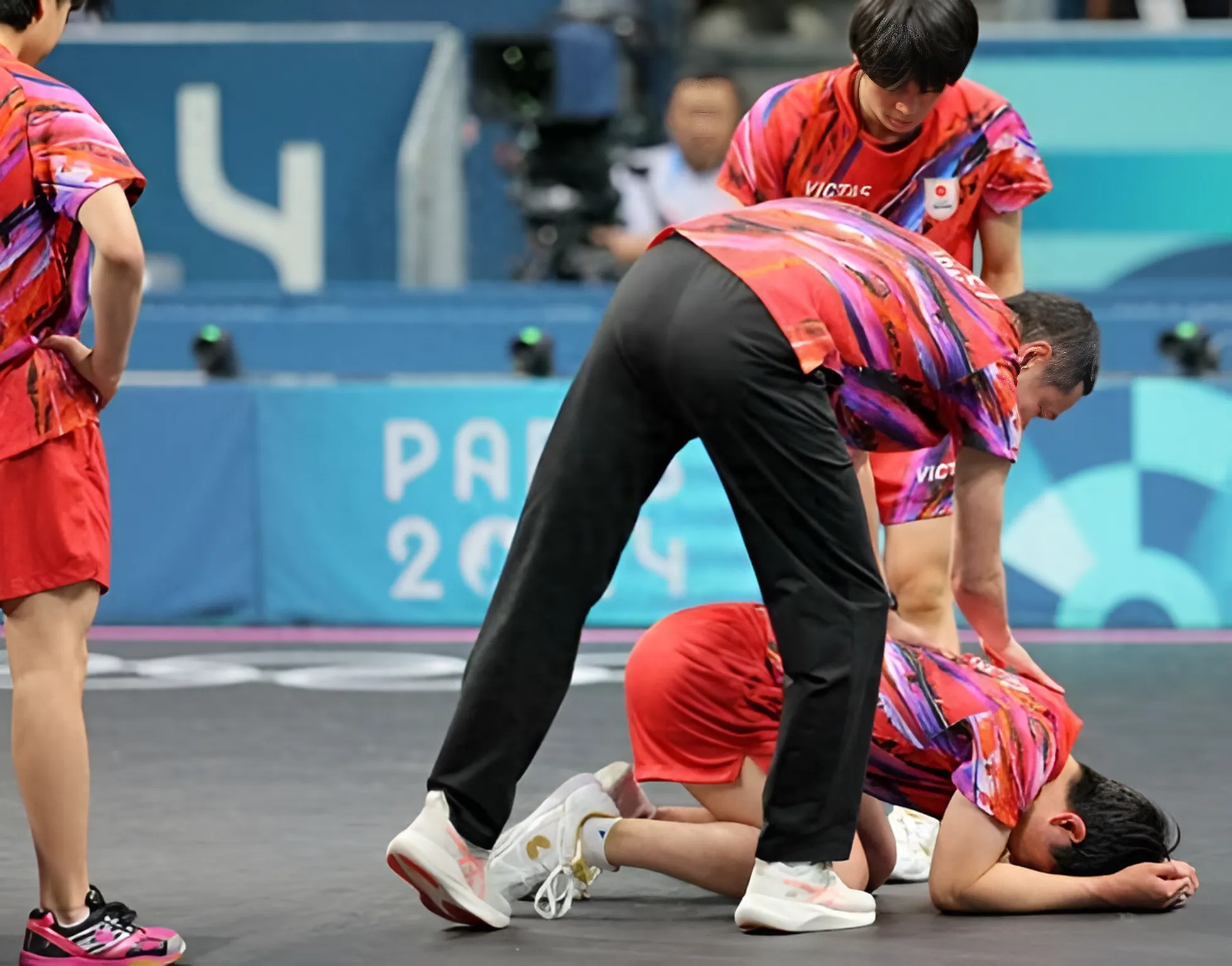 包含日本乒乓球队绝地反击德国乒乓球队，王皓关键制胜的词条