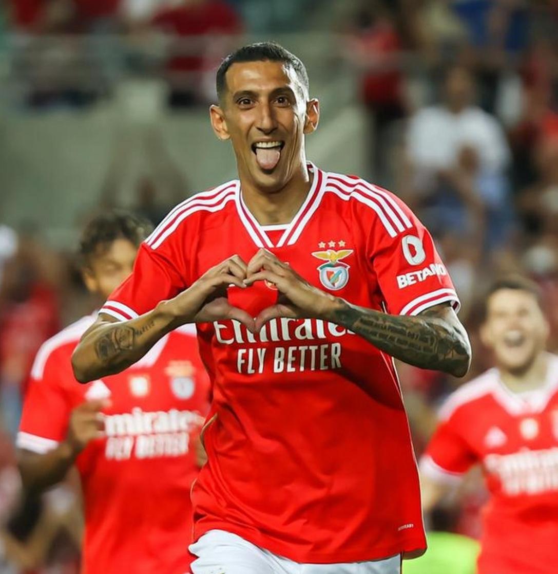 包含意大利横扫秘鲁，迪马利亚关键制胜的词条