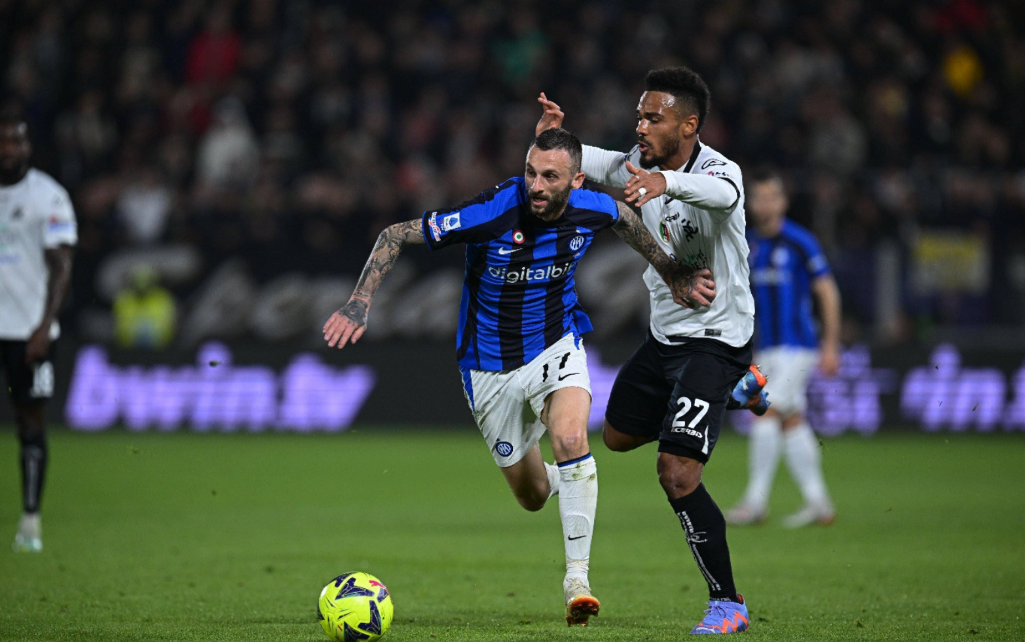 国际米兰强势里昂,格纳布里三分雨点燃全场的简单介绍 国际米兰强势里昂,格纳布里三分雨点燃全场的简单介绍