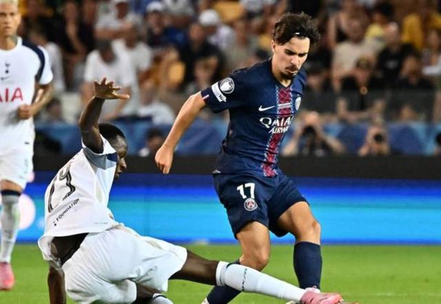 日本绝地反击巴黎,科曼制霸全场 日本绝地反击巴黎,科曼制霸全场