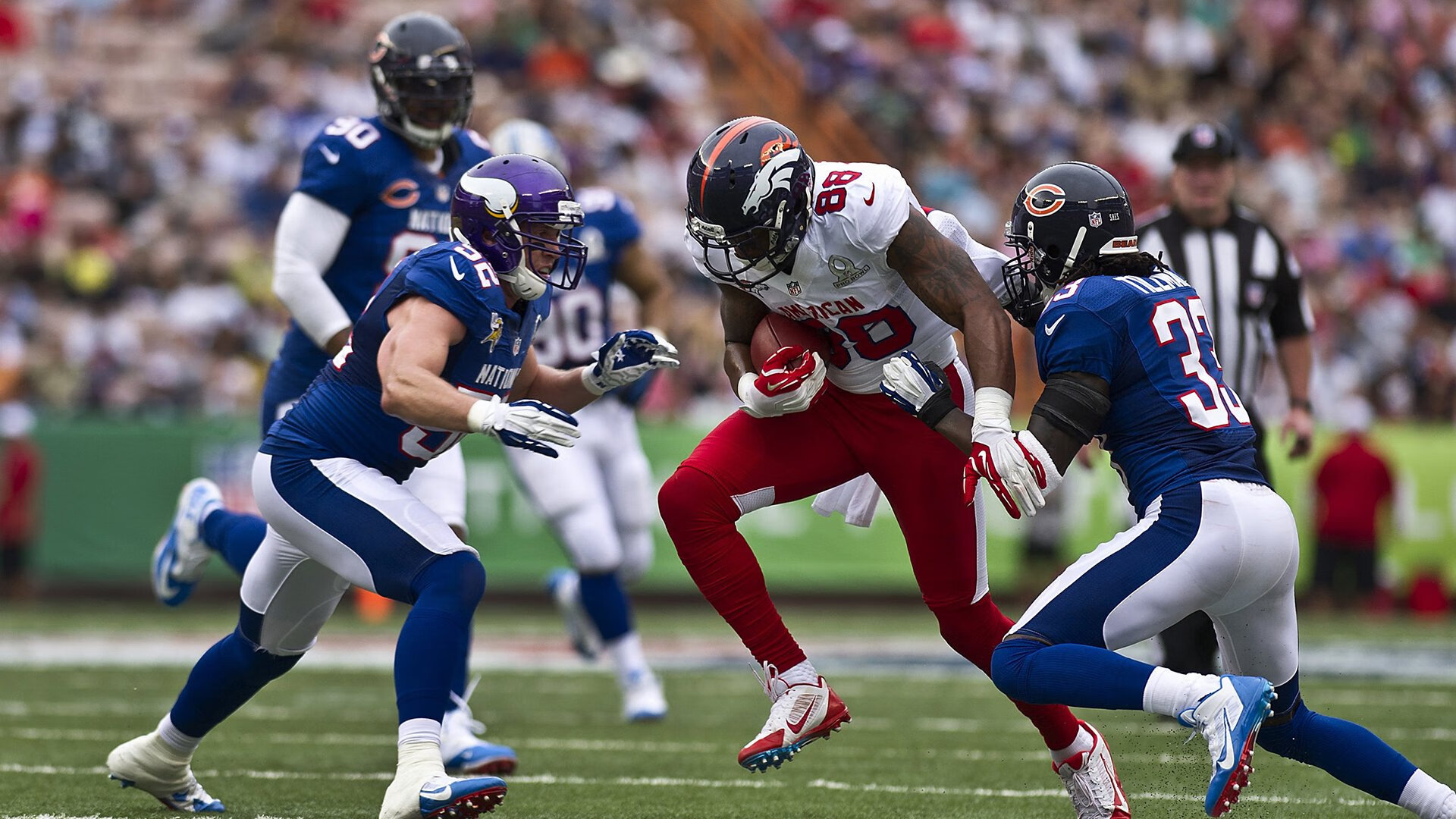 步行者硬仗取胜活塞，布克关键时刻站出来